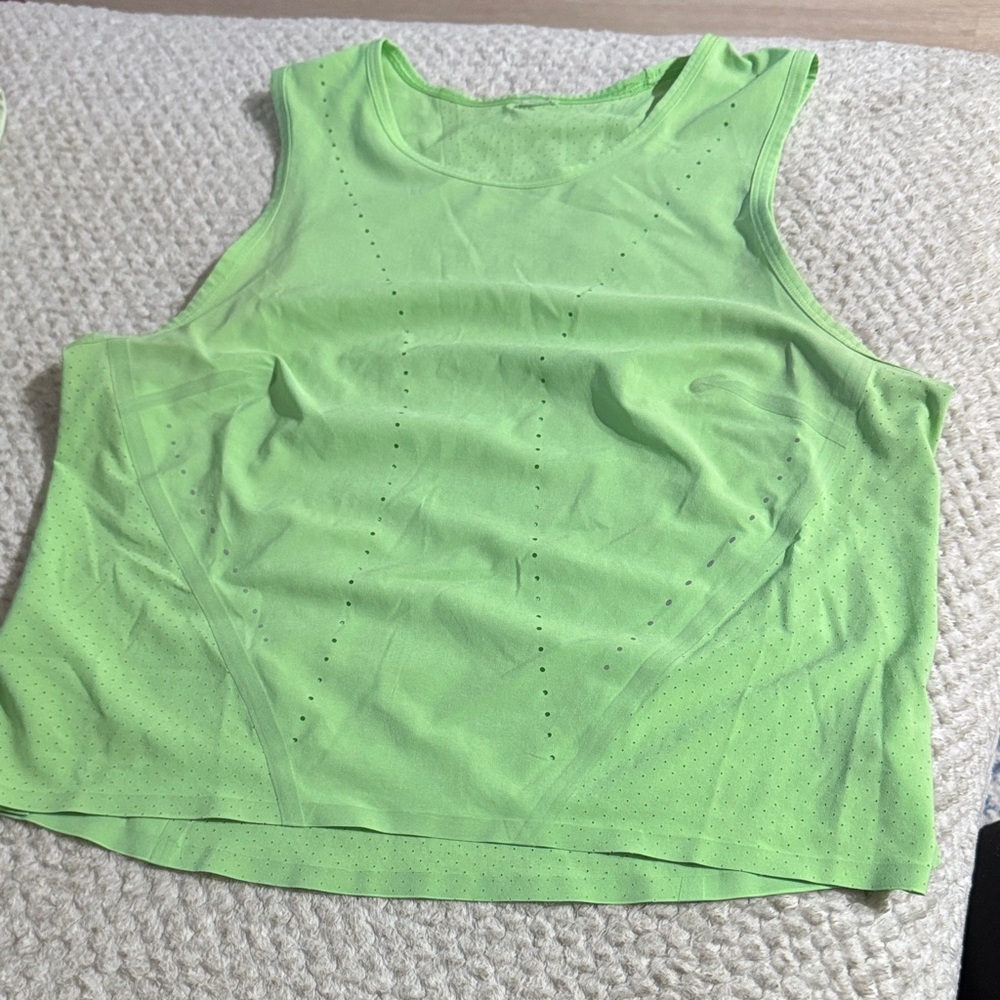 Lululemon Swift Ventilated Running Tank Women's Top